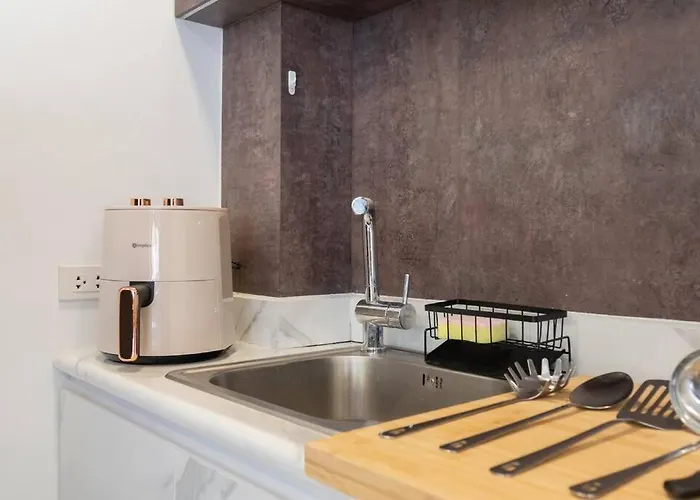 Miq Ekkamai3_pool Villa_3br House 曼谷